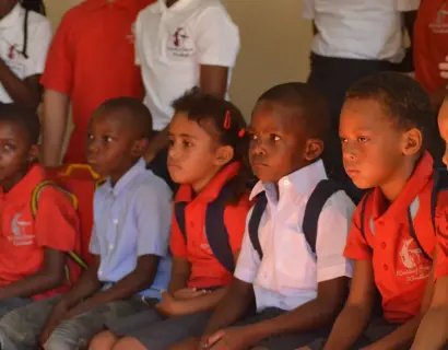 Waldorf School Windhoek, leerlingen luisteren